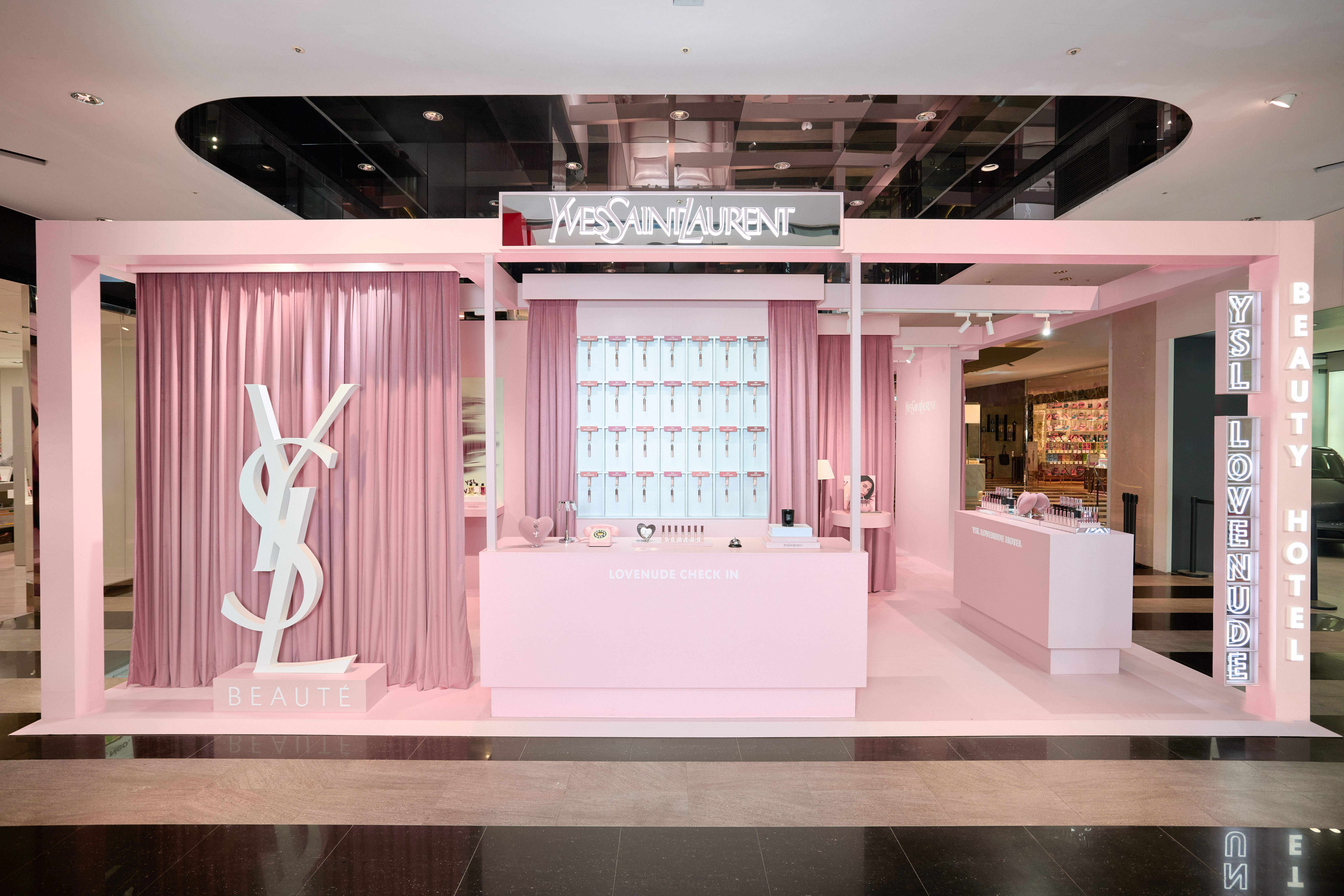 YSL LOVE HOTEL